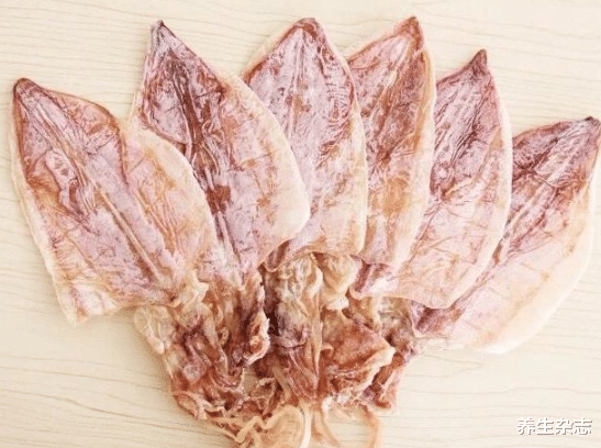 医生|胆固醇“大户”被揪出，吃一口等于10斤肥肉，医生：不想脑梗找上门尽量少吃