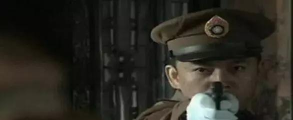 李云龙|《亮剑》中赵刚为何要杀史一全？李云龙都看错了赵刚，他有大智慧