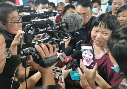 树艺蛙APP|杨杨组合再获一金yyds,杨倩妈妈:油焖大虾管够~