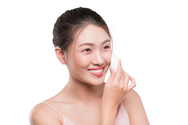 医漫说|女人怎么才能减少皱纹？掌握这几个小妙招让皮肤永葆年轻化