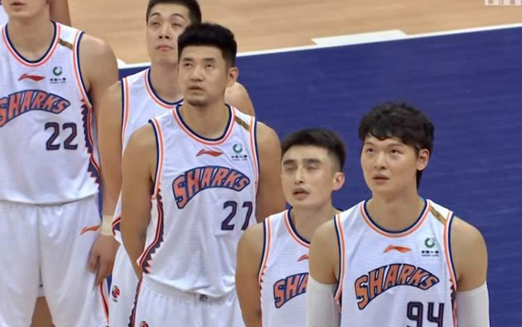 维斯塔潘|三位新人各显神通！王哲林首秀让李春江放心，球队仍有明显弱点