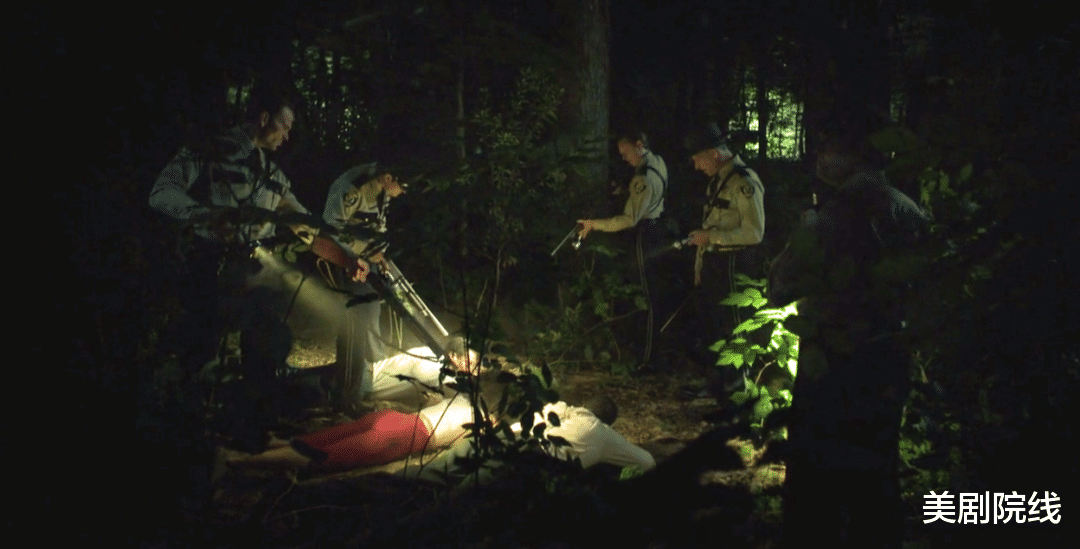 李小冉|真上头！HBO出品的这部美剧，太重口味了！