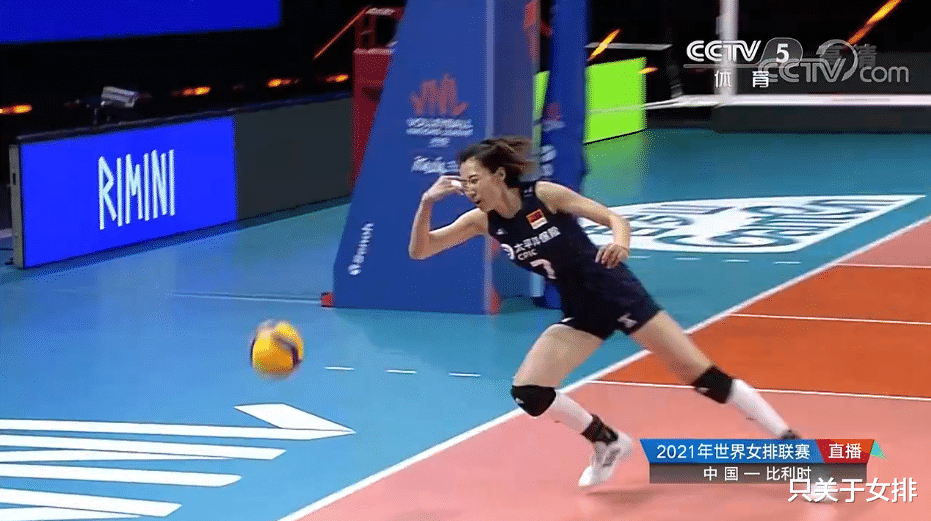 杨涵玉|女排替补打球没拼劲儿？王媛媛杨涵玉神情差异大，知道背后原因是你你也不拼