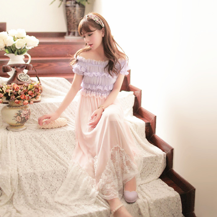 全球时尚号|邱淑贞为20岁女儿庆生，搭配礼服好迷人，母女两的珍珠项链抢镜