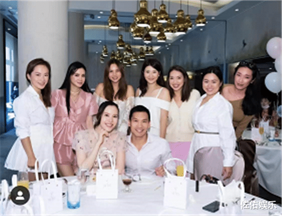 李连杰|知名女星晒照官宣生女，富豪老公帮忙换尿布，曾与李连杰合作