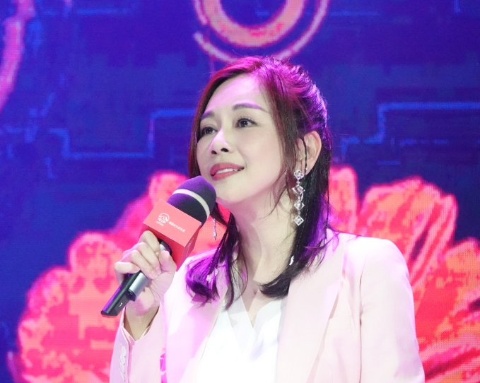 肖战|大家只知陈松伶节目里像大妈,却不知她年轻时,仙女下凡都不夸张