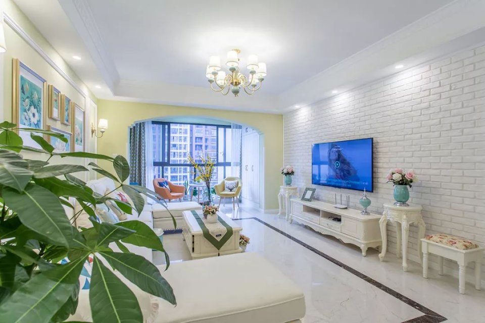 闺蜜花15万动手改造的婚房，把阳台包进客厅一下变亮了，满分案例