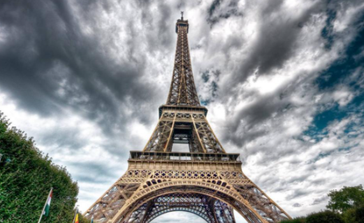 奔跑的巨人 为何中国造不出高端芯片?这玩意竟然比造核弹都难!