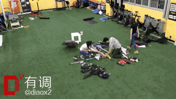 好物官|网红“懒人伞”一夜爆红，40度出门不怕晒，网友：防晒霜可以扔了