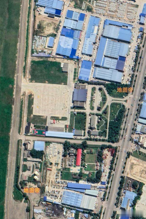 风长眼量 航拍天水麦积山机场，离市中心太近了，约14公里