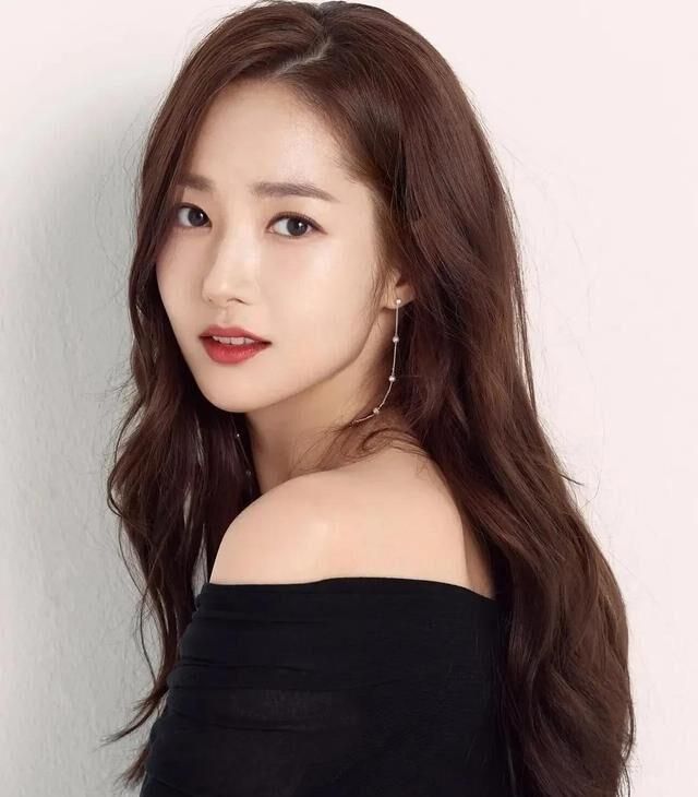 整容|整容天花板？压倒性的美貌和精湛的演技让她成为收视保障