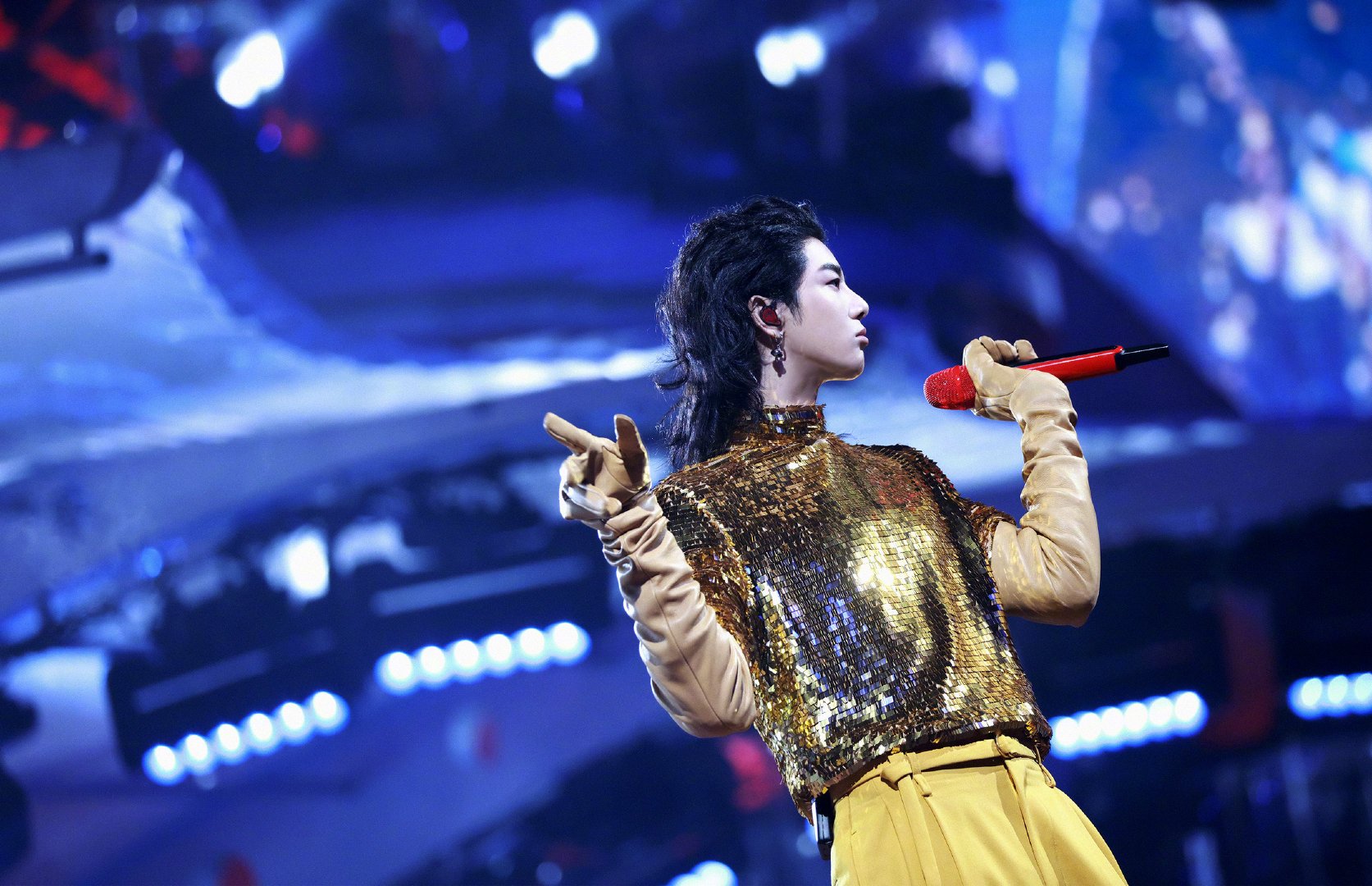 章子怡|五大金榜出炉,华晨宇仍是唯一登顶内地歌手,四专继夺冠后获亚军