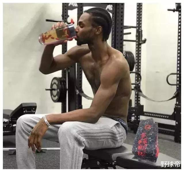 季后赛|怒砍36+8+6的约老师，只是个41号秀！跟他同届的前3顺位，现在怎样了？