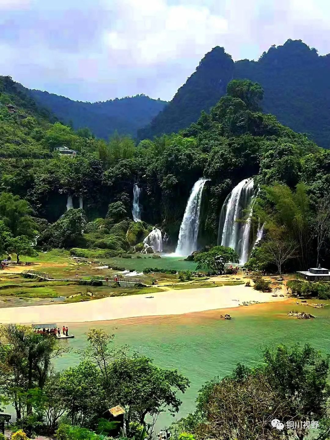 铜川周春辉 用手机也能拍出大片的效果，暮春到初夏的景色，我也试着拍一下