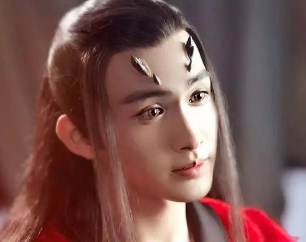 李思思|都是红衣邓伦的红衣怎么就这么妖娆