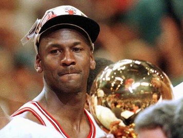 勒布朗·詹姆斯|新秀賽季場均20+5+5有多難？歷史只有5人達成，詹姆斯，喬丹上榜