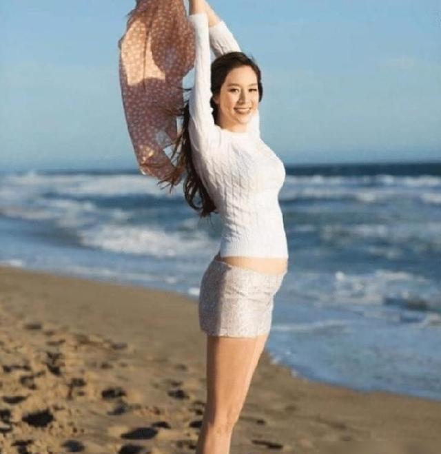 豪门|14岁成尤物,被豪门阔少看上豪掷10亿娶到手,8年生4胎让人唏嘘