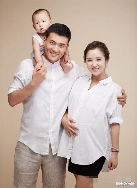 何洁|何洁红不起来是有原因的？除非抓住最后这根活命稻草