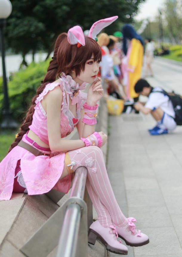 小舞|cos小舞还原度低没关系,能看到小舞“安全裤”,细节就给满分