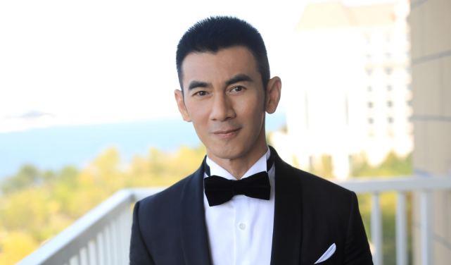 任天野|“硬汉”任天野曲折的成名之路和人生，对继母的做法让众人称赞