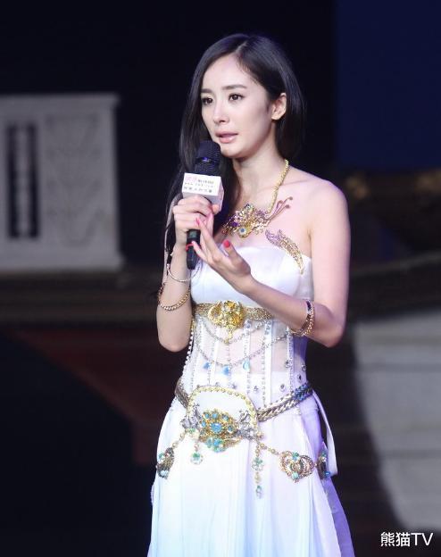 杨幂|杨幂出道前也是一朵“小白花”，眼睛太令人惊艳，眉眼清澈温柔