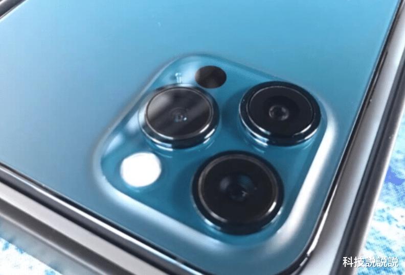 华为|从10099跌至9699，顶级苹果降成“华为价”，256GB+iOS15！