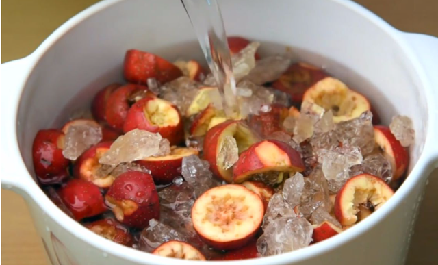 北庭美体健康圈|每天坚持用山楂泡水喝，可以养胃吗？胃不好的人，请早做了解