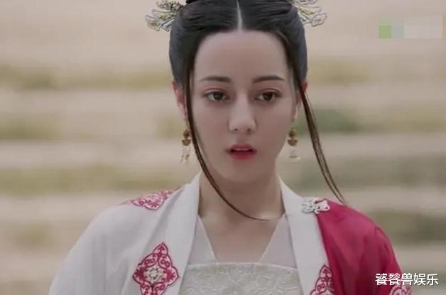 任嘉伦|迪丽热巴新剧路透来了：穿红衣展现侧颜杀，90花古装不再显老气