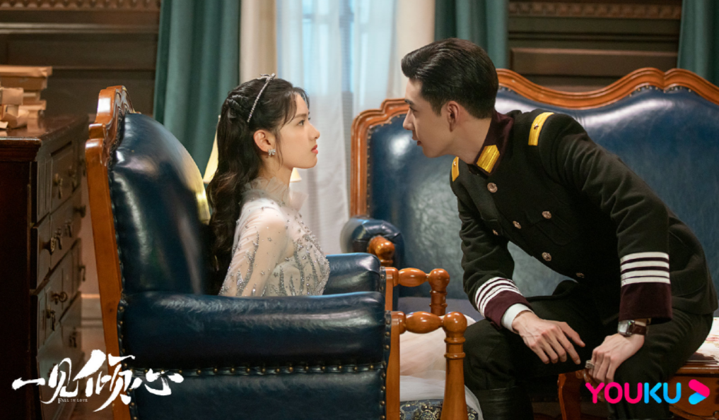 陈星旭|陈星旭和张婧仪主演，是谁看完了《一见倾心》