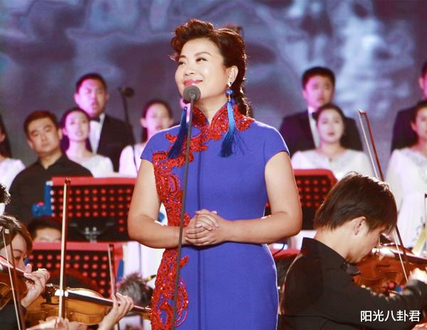 春晚|从湖南走出的8大美女，有4位立足央视春晚20年，有2位成综艺一姐