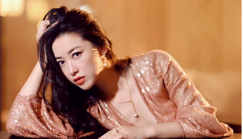 韩雪|她被称“中国第一美女”，背景比韩雪还深厚，36岁才低调结婚