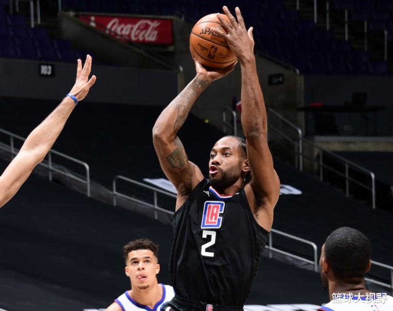 科懷·倫納德|24+12，倫納德和小波特對(duì)飆，戈登創(chuàng)5項(xiàng)新高，NBA又變天了