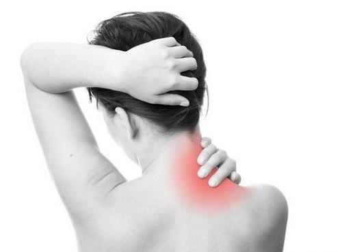 白血病|颈椎最重要的椎骨是哪两节你知道吗？邱颈椎