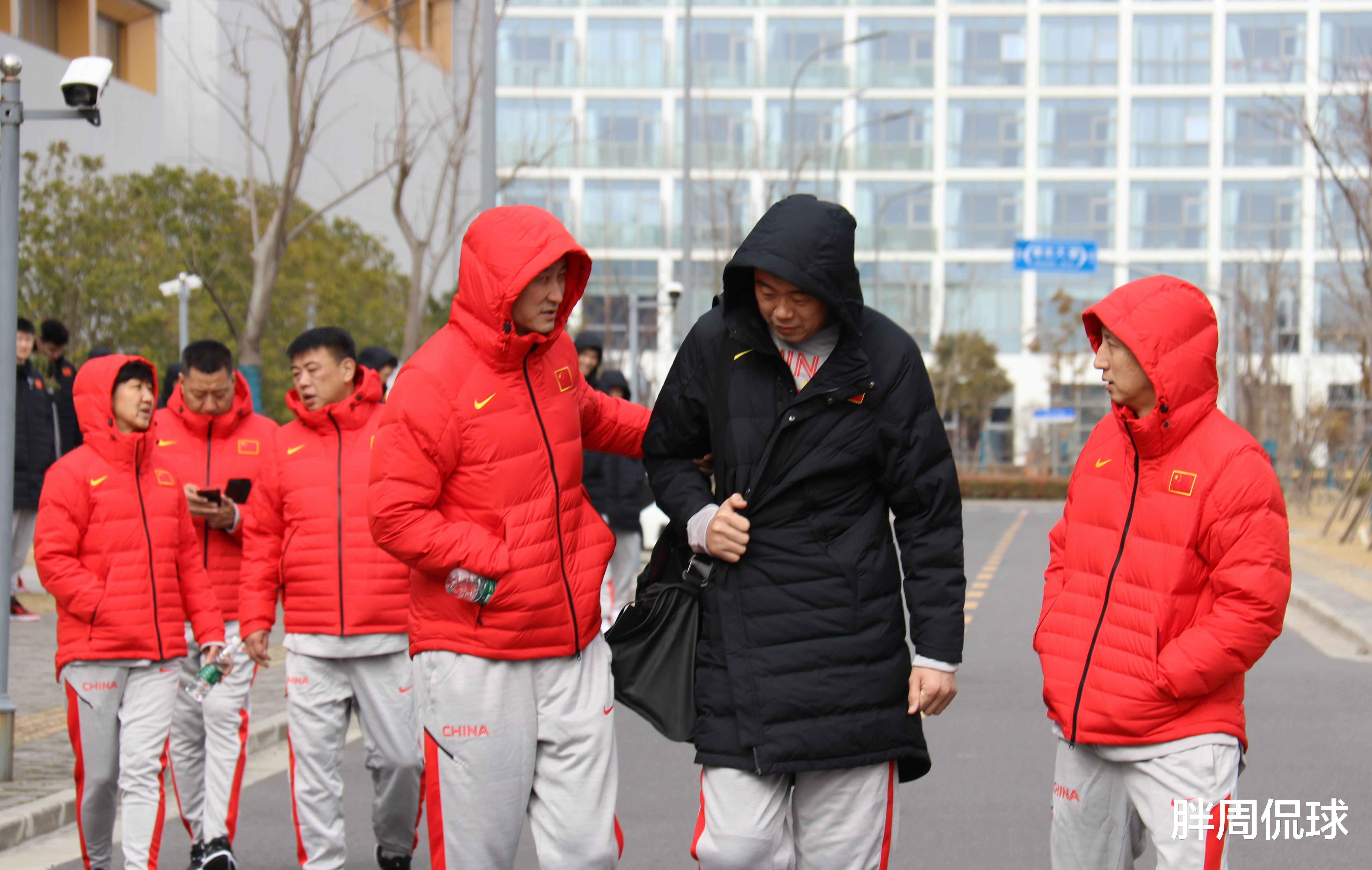 中國(guó)男籃|杜鋒目標(biāo)六連勝！兩員虎將馳援中國(guó)男籃，亞預(yù)賽先發(fā)五虎太硬了