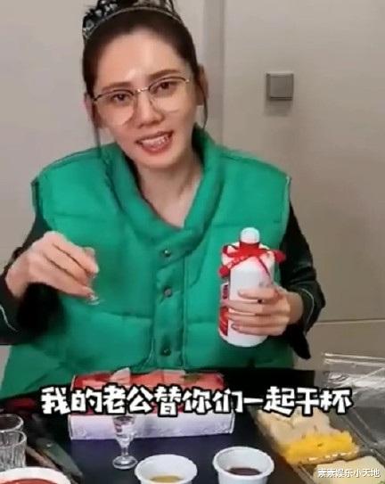 秋瓷炫|42岁的秋瓷炫哭了，也许是她压抑了太久，镜头前的落泪让人心疼