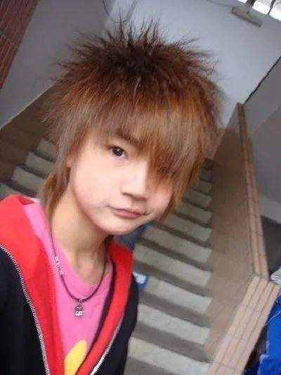 王欣逸|从知名童星到杀人犯，被判17年：他到底经历了什么？