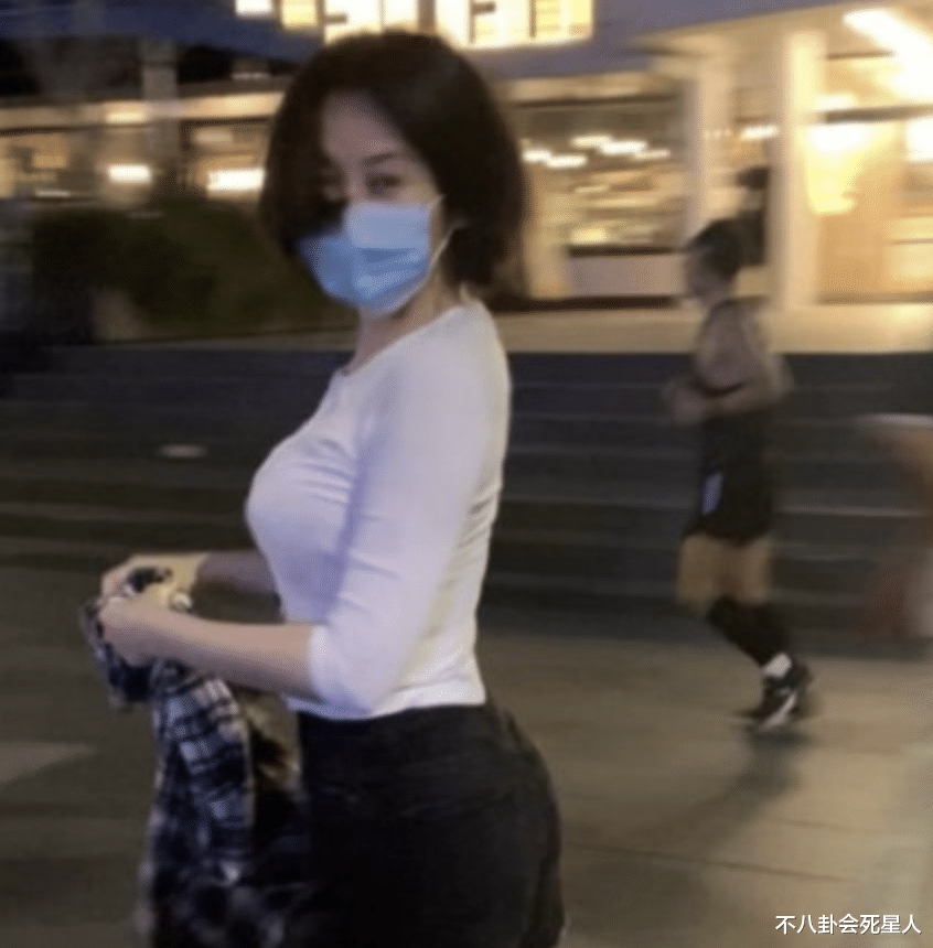 钟丽缇|纸片人排骨胸看腻了!这些珠圆玉润的女星才是真有味道