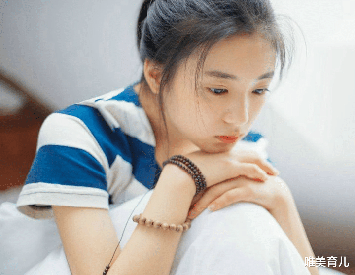 唯美育儿|你是怎么发现另一半出轨的？网友：看到了女友的验孕棒是两条杠！