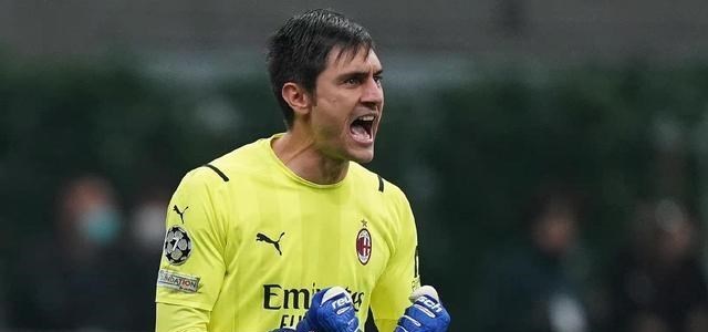 AC米蘭|拯救AC米蘭！老門神力挽狂瀾完勝神鋒，全場唯一撲救卻引爆圣西羅