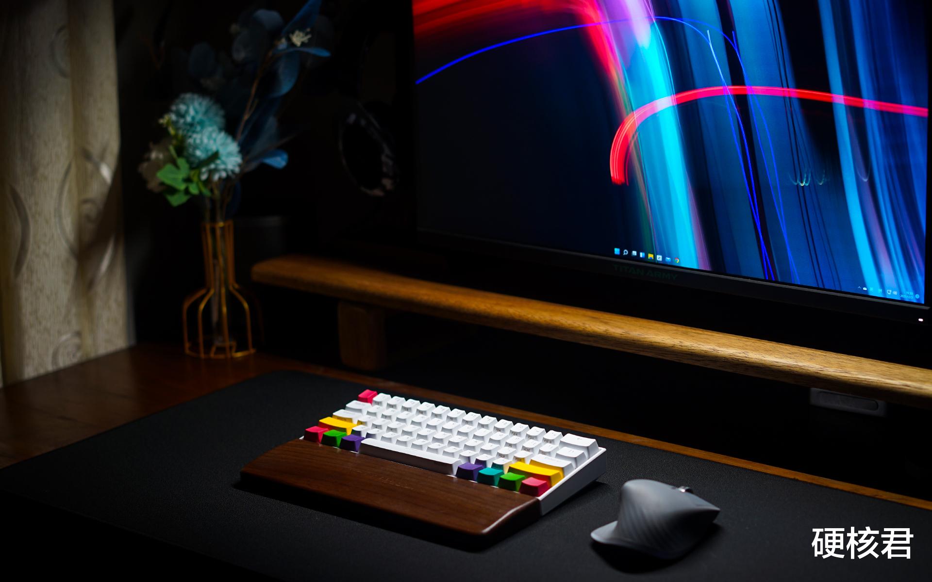 特斯拉|Anne Pro 2机械键盘测评：高度可定制的 60%机械键盘