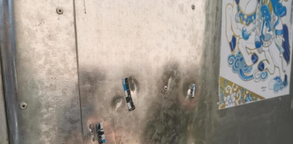 退伍女兵被醉酒男持刀挑衅，将其反杀后被捕，今无罪释放获赔18万