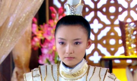 一个笨蛋两个贼|最希望重拍IP剧提名，《青簪行》强势上榜，蒋欣这部老剧呼声超高