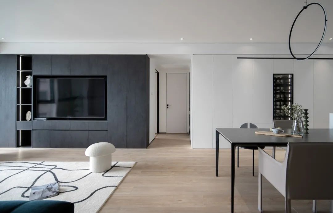 |黑白灰真香!她家的治愈系极简小屋,我要原封不动搬回家