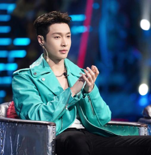 刘诗诗|《街舞4》复活赛来袭,张艺兴直系师弟成新裁判,网友:够格吗?