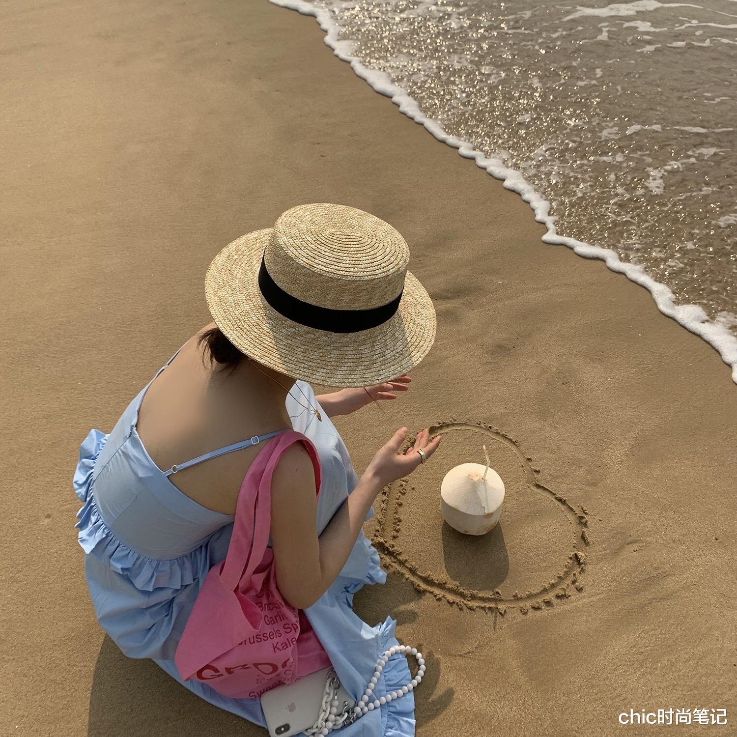 chic时尚笔记|去海边或者水上乐园，怎样不费心机体现“ 清水出芙蓉 ”的感觉