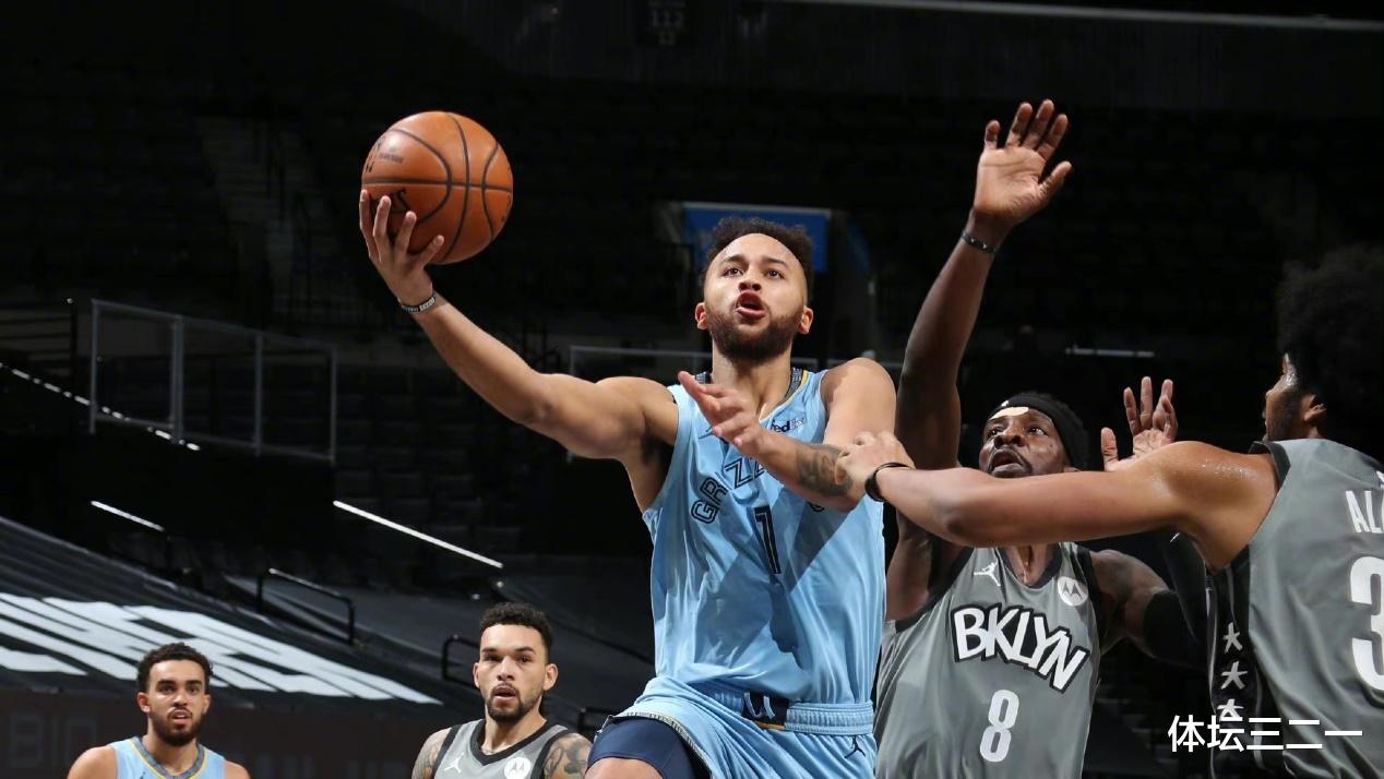 扬州 篮网鬼魅操作,送走1米93中锋!全能前锋助阵,杜兰特可以歇歇了