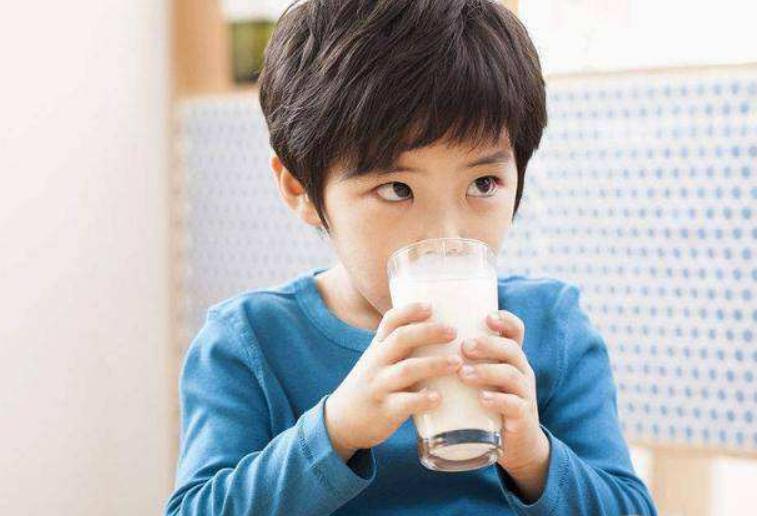 西红柿妈妈|父母不到1米75,孩子却有1米9?做好两点,娃能突破遗传身高