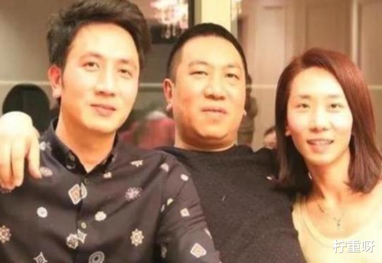 柠重呀 党律师涨粉数十万后，频繁开直播，为何不回答网友心中疑问