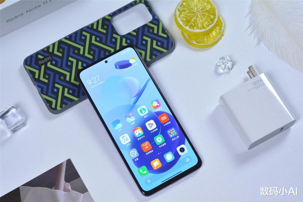 iPhone|手机续航TOP5出炉：iPhone Pro Max跌到第三，榜首是千元机