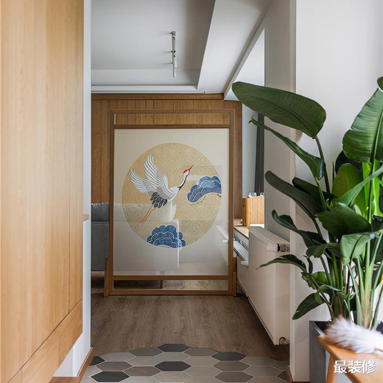 等我再装修，一定设计一个日式玄关，整洁美观，回家也很有仪式感